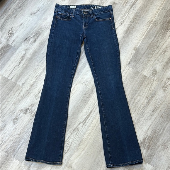 GAP Low Rise Curvy Bootcut Classic Dark Blue Wash Denim Jeans / Women’s Size 27L - Picture 1 of 8